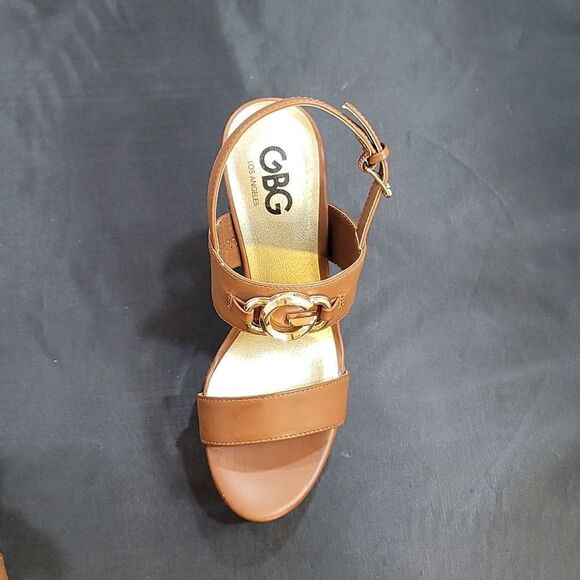 BRAND NEW GBG LOS ANGEL BLOCK HEEL ALMOND TOE SANDAL S2 - Picture 1 of 14